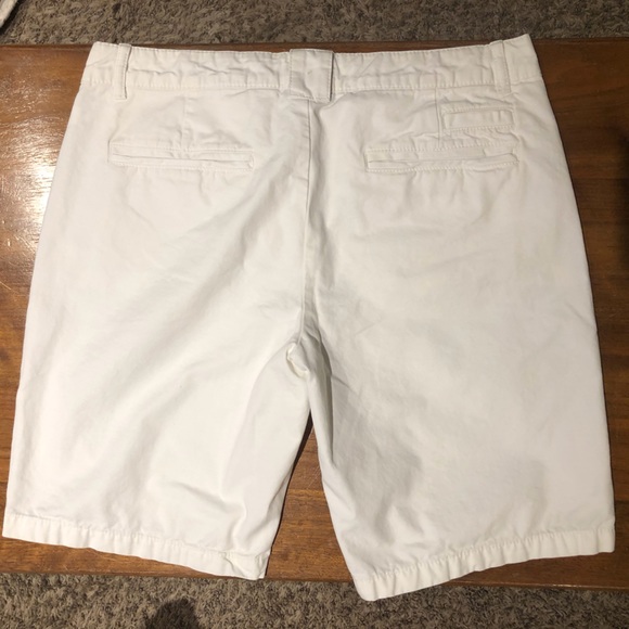 5/$20 GAP Bermuda Shorts. Size 6 - Picture 2 of 3